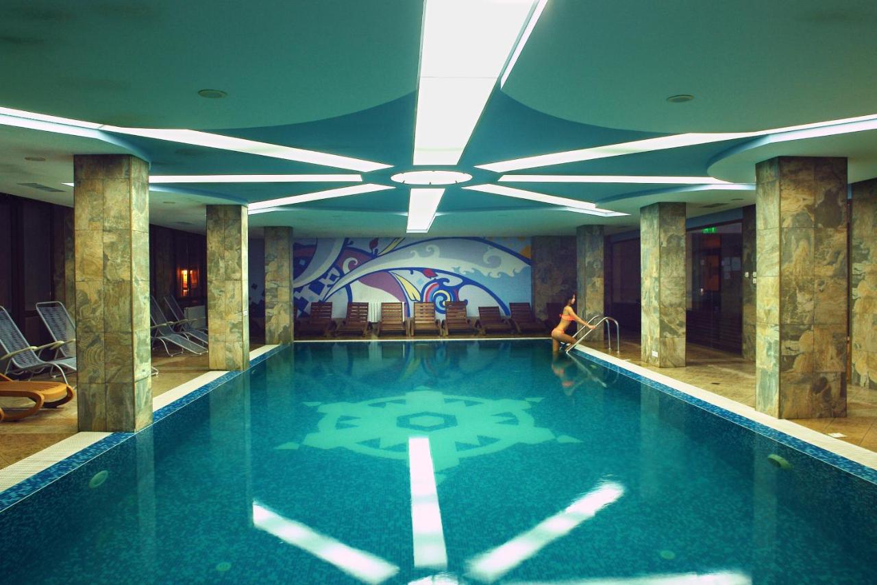 Winslow Infinity Aparthotel photo