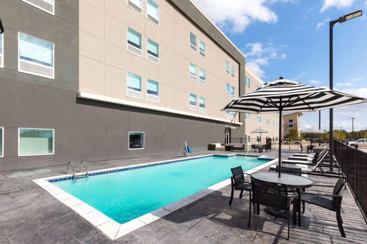 La Quinta Inn & Suites by Wyndham Austin Parmer Tech Ridge - 4