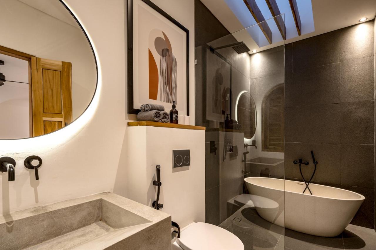 Villa Kira - Uluwatu by Yolla Hospitality - 3