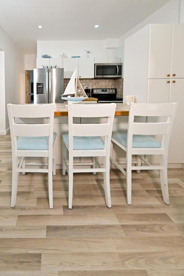 D' Mauchi Waterfront House - 5