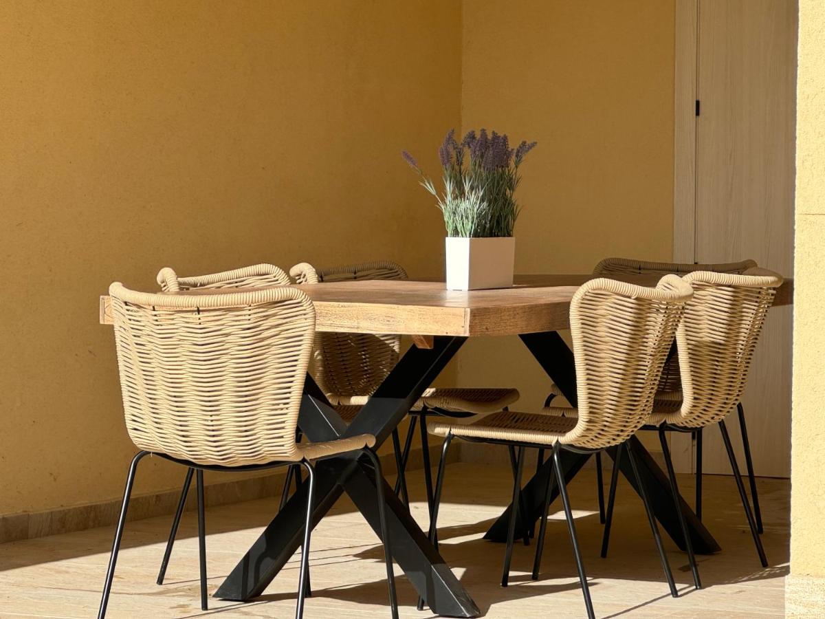 Fachada principal de Casa Villa Flamenca en Segovia