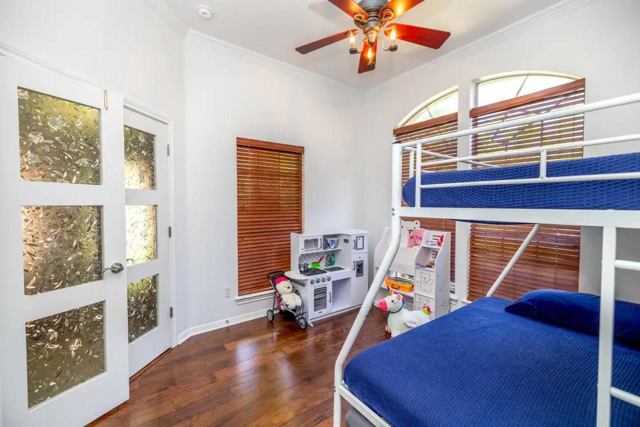 Spacious 4BR Home Away From Home with Hot Tub - 4