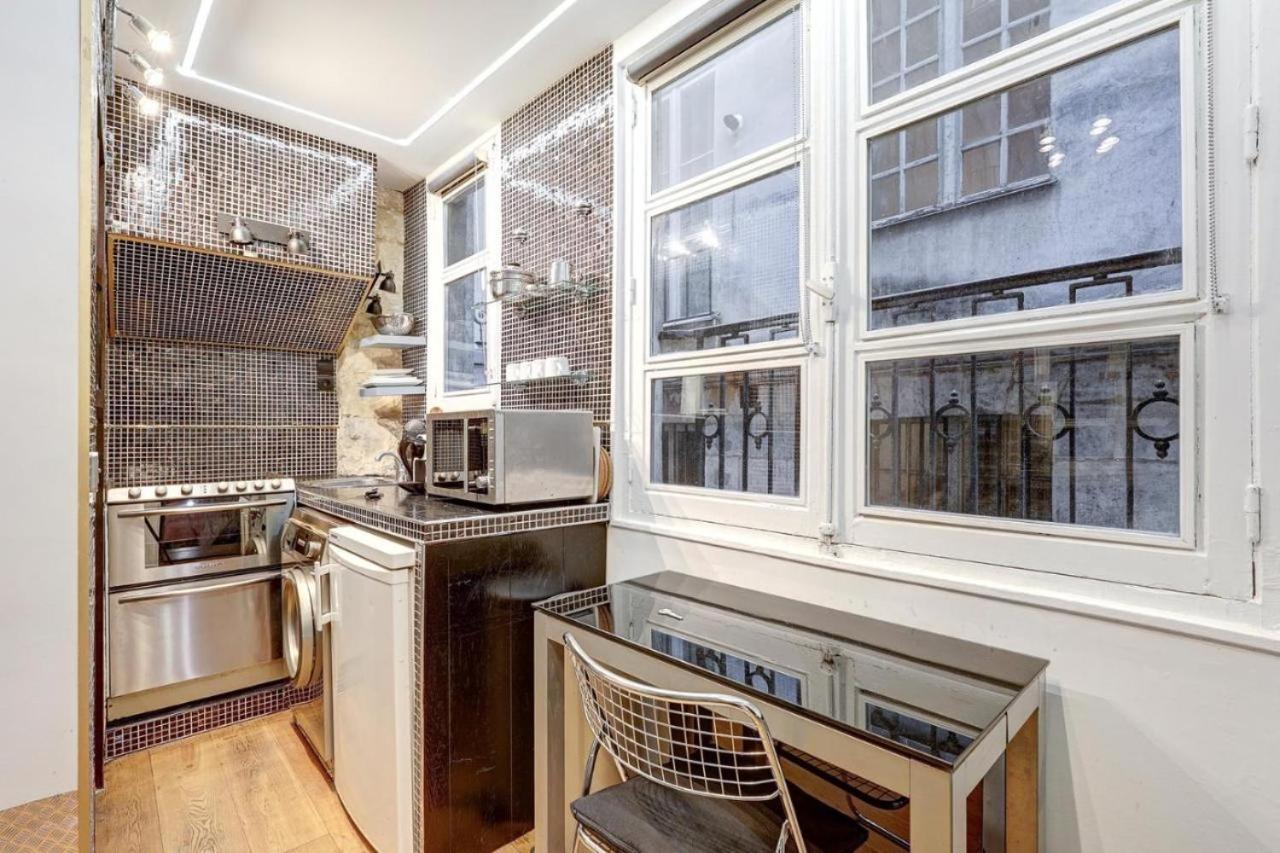 Paris Marais Tiny MERRISAS - 5