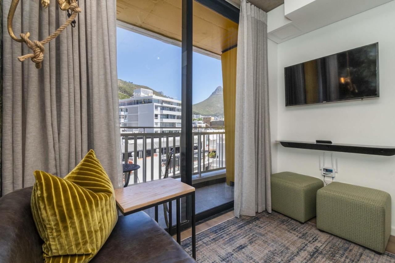 Modern Studio at Eighty2 on M Sea Point - 5