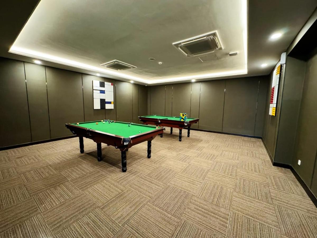 TheBess Hotel Tokyo is located adjacent to Singapore and offers a sea viewIt is a family business smart room with the sea view of Princess Bay富力公主湾 - 3