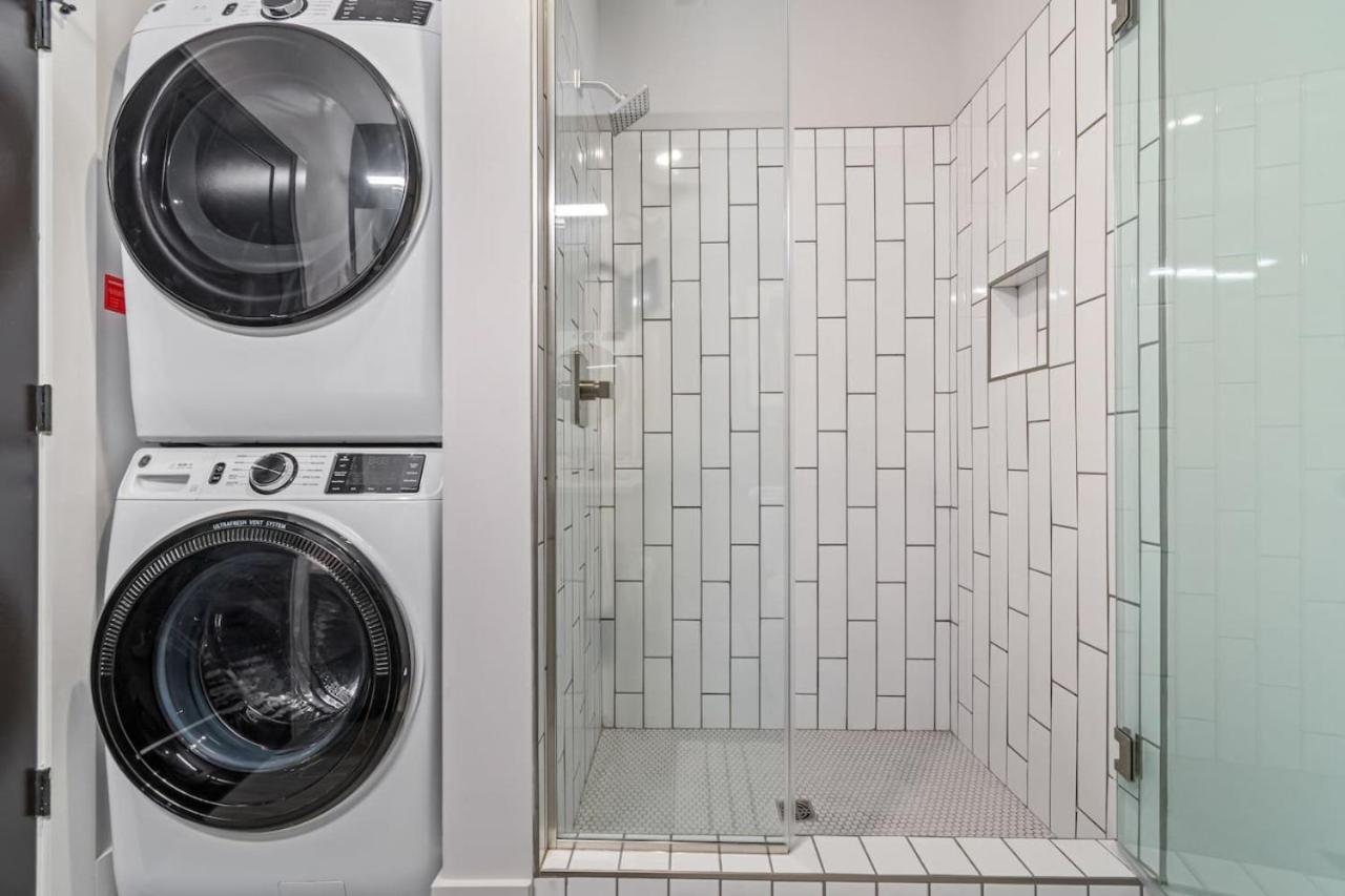 Walk to Nightlife, Vanderbilt, Minutes to Broadway - 3