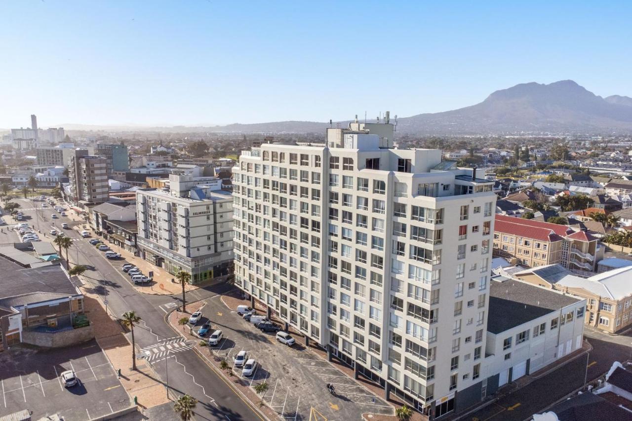 Odeon Towers 1102 - 2