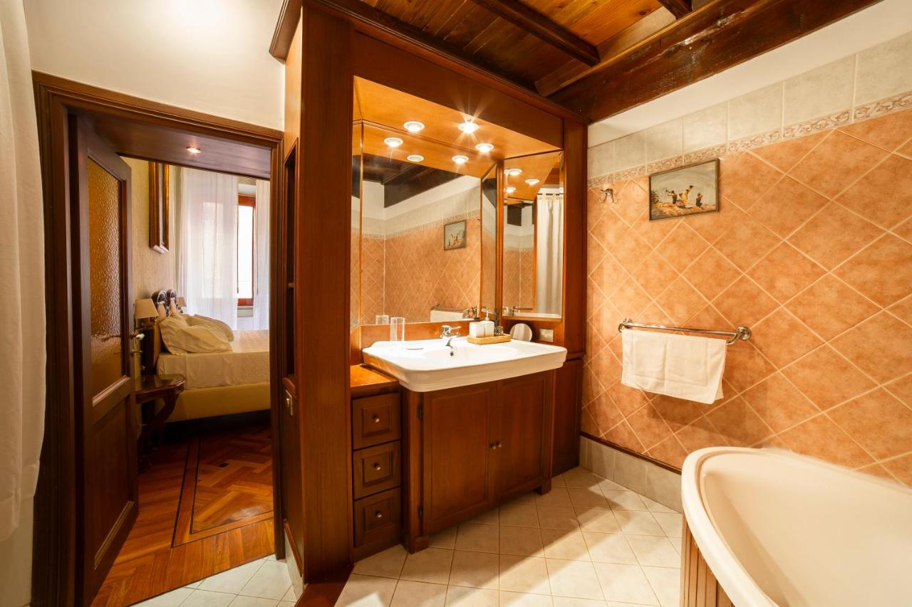 Borgo Pio 64 - Vatican City - 3