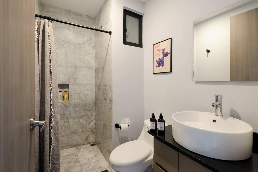 ALOHA Amazing 2BR Condo with Private Terrace - 3