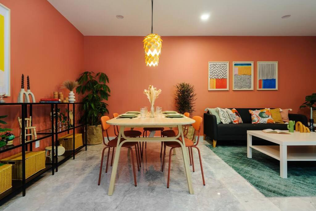 ALOHA Amazing 2BR Condo with Private Terrace - 4