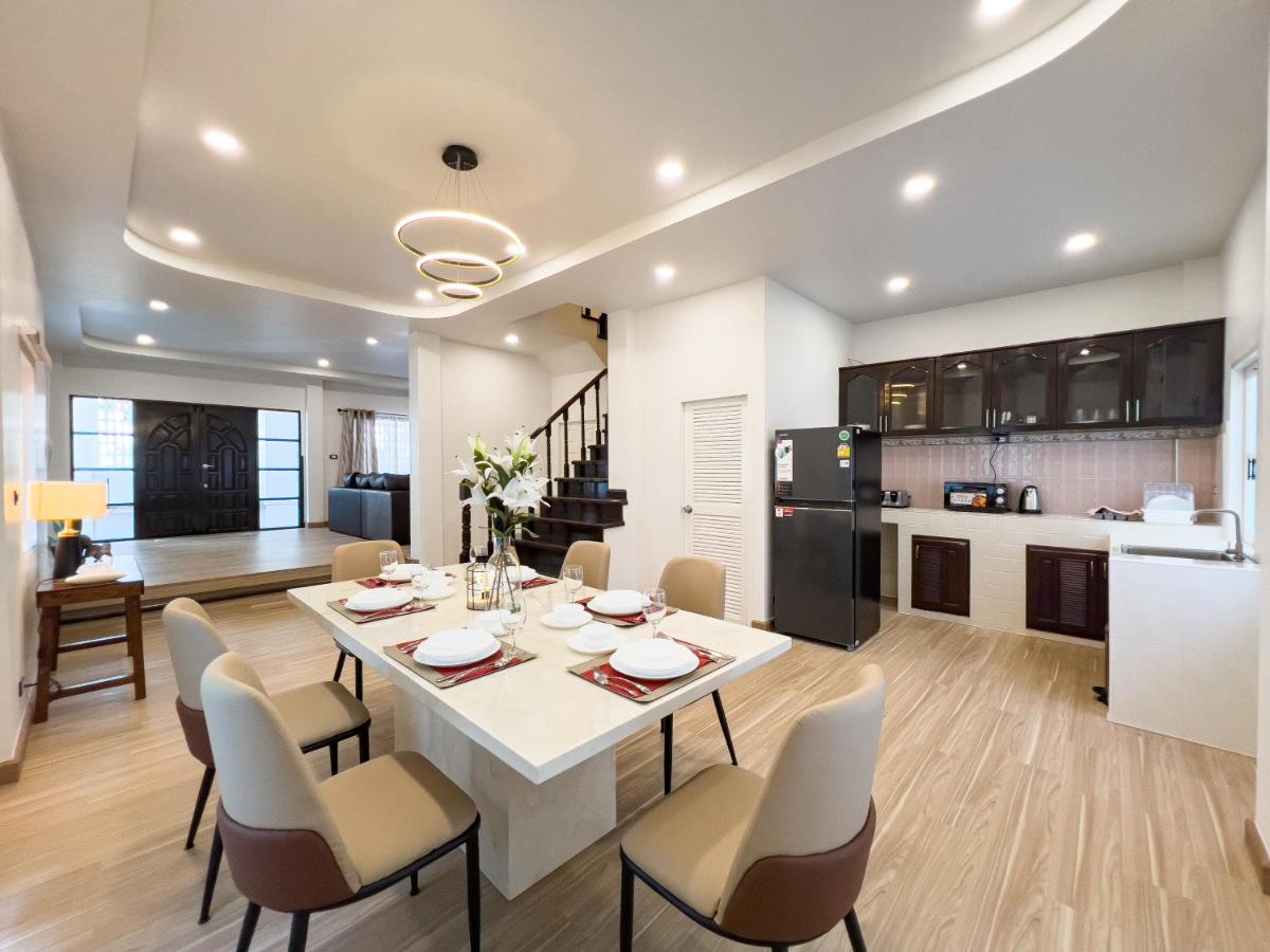 4BR Patong Pool Villa, Sleeps 8 - 5