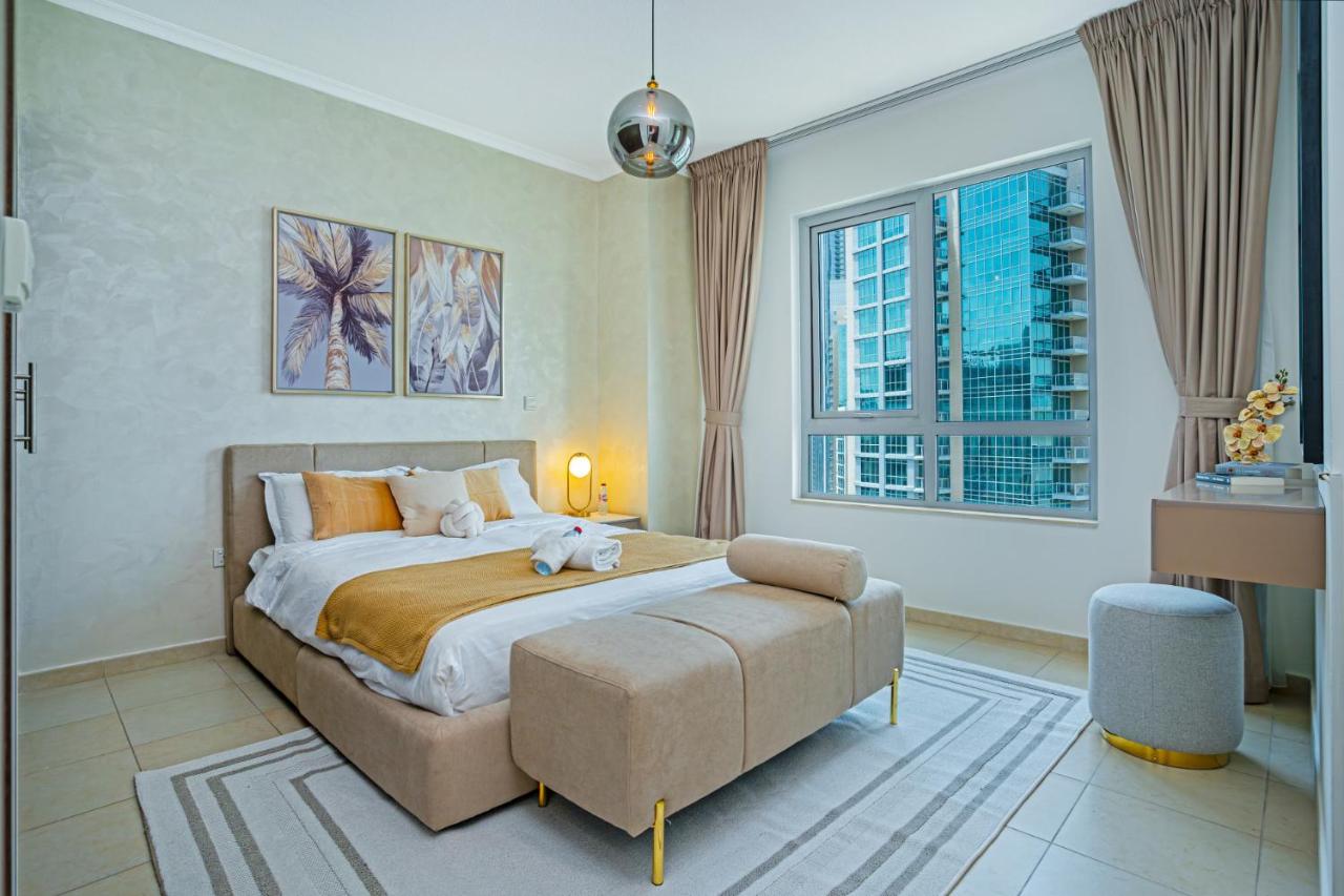 Savis Homes - Luxury 2 Bedroom Suite with Full Burj Khalifa View - 2