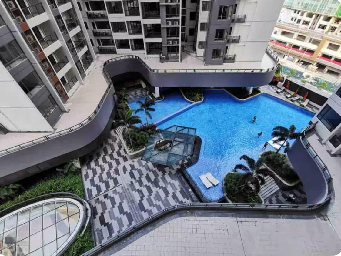 R&F Princess Cove JB Deluxe Suite byHS - 2