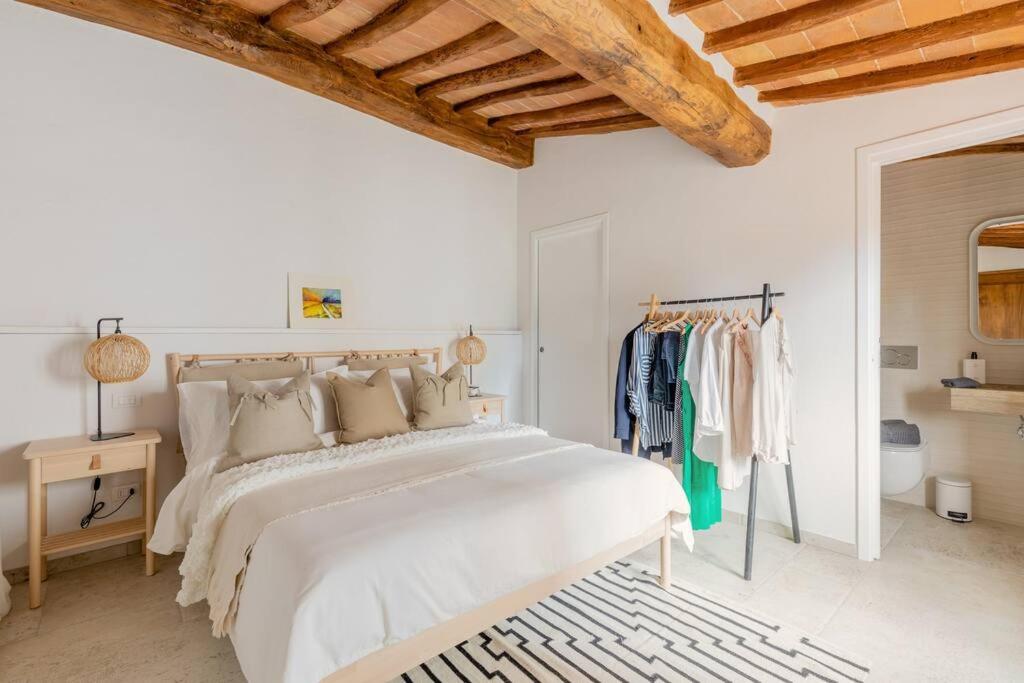 Tusci Loft San Gimignano A GEM in the CITY - 2