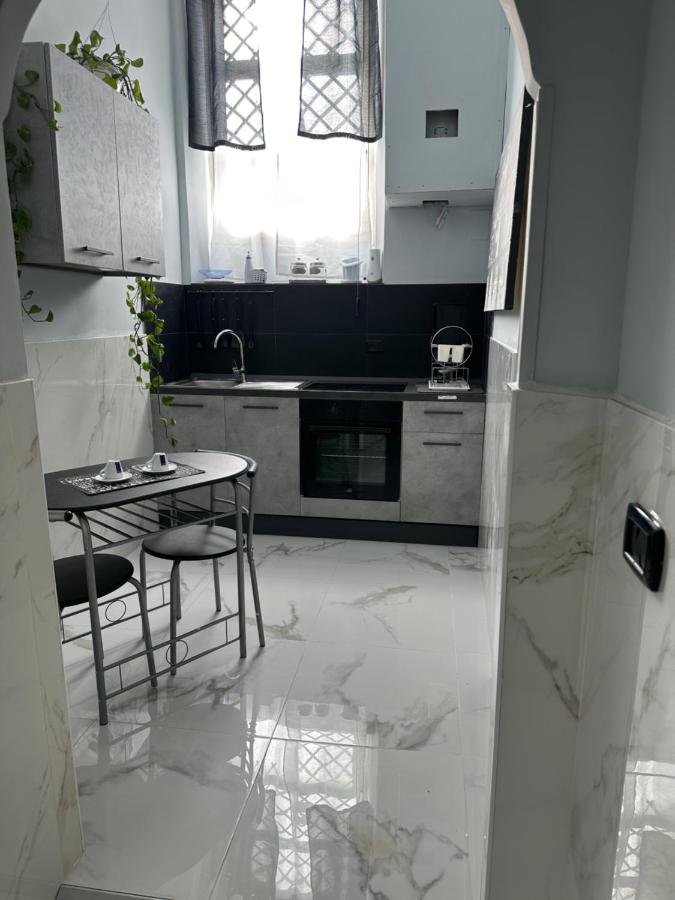 Italy Guest House - 4