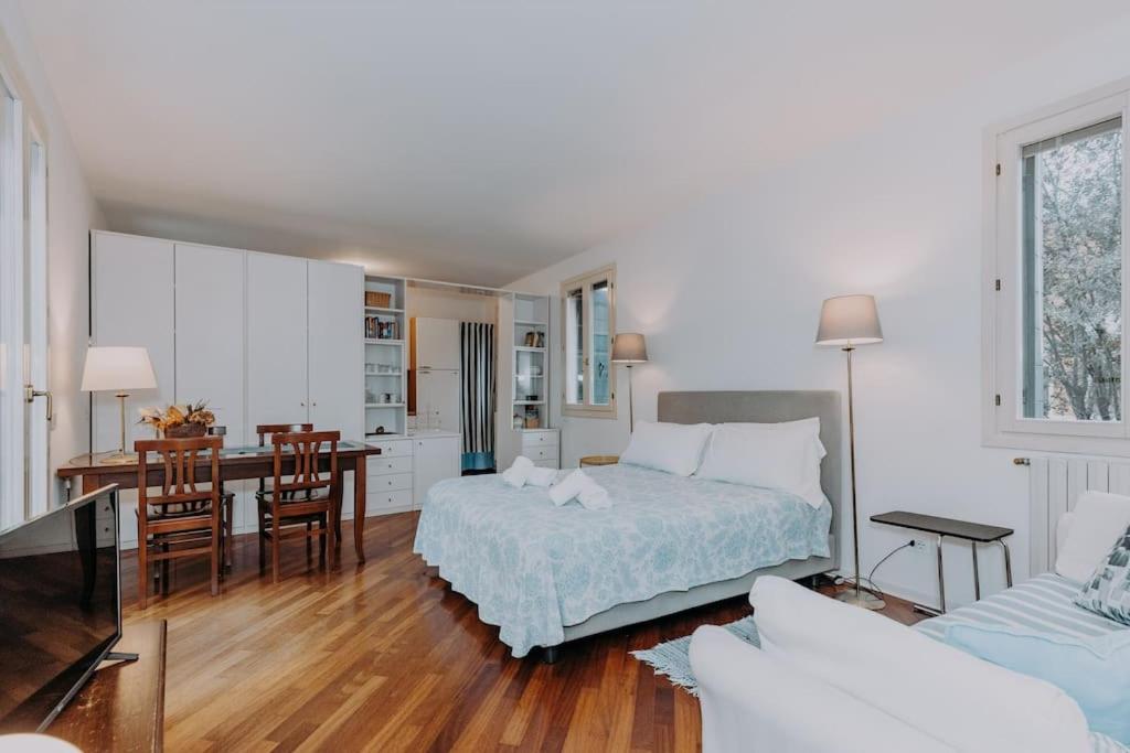 Elegant nice Home with Private Terrace in Venice - Frari church