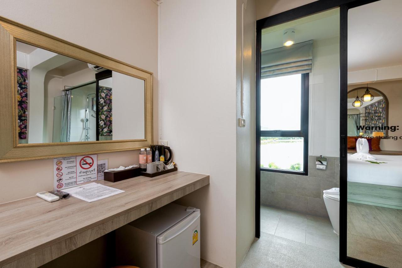 Ang Pao Hotel Phuket - 2