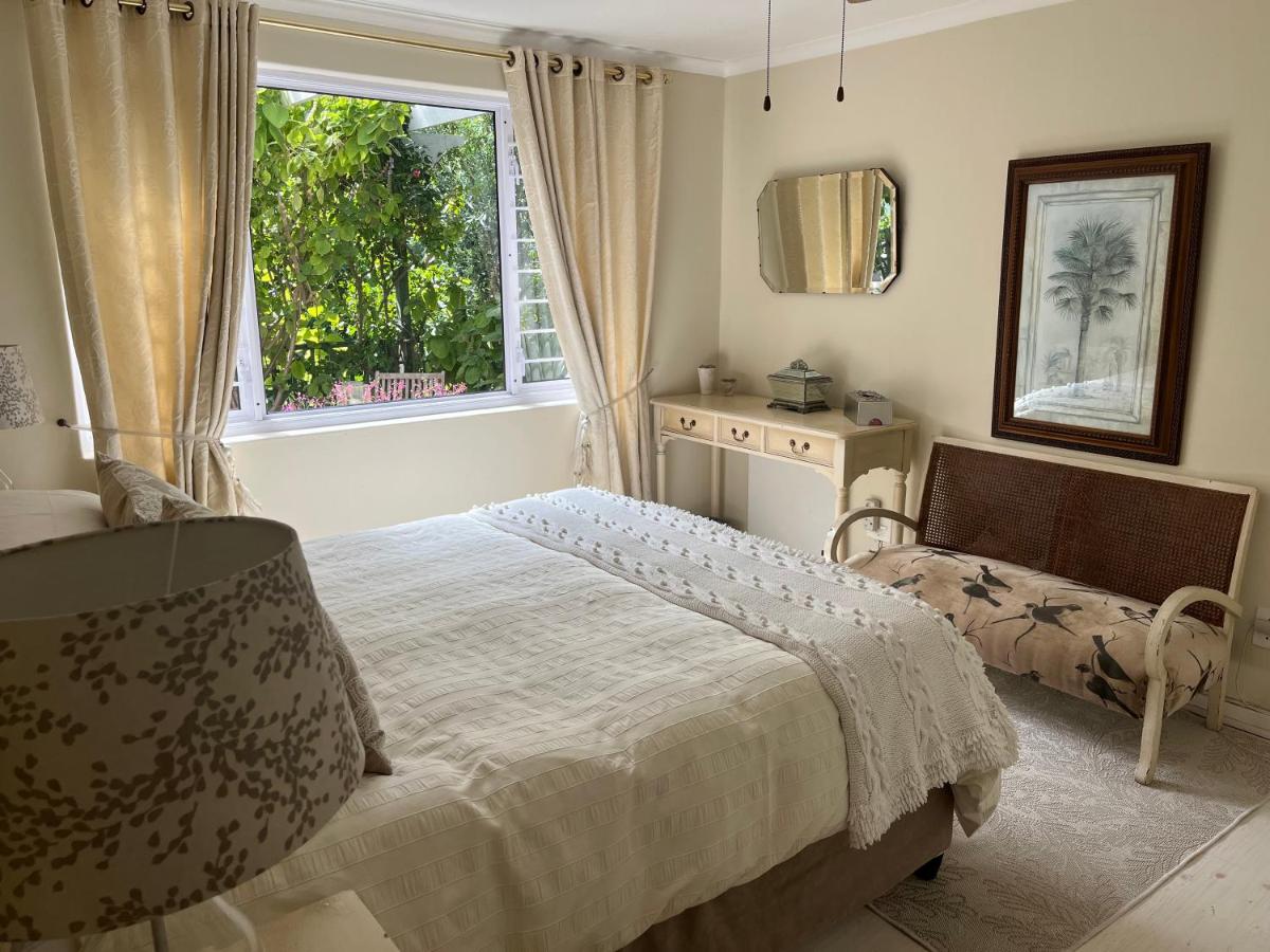 On Broadwalk Cottage - 2