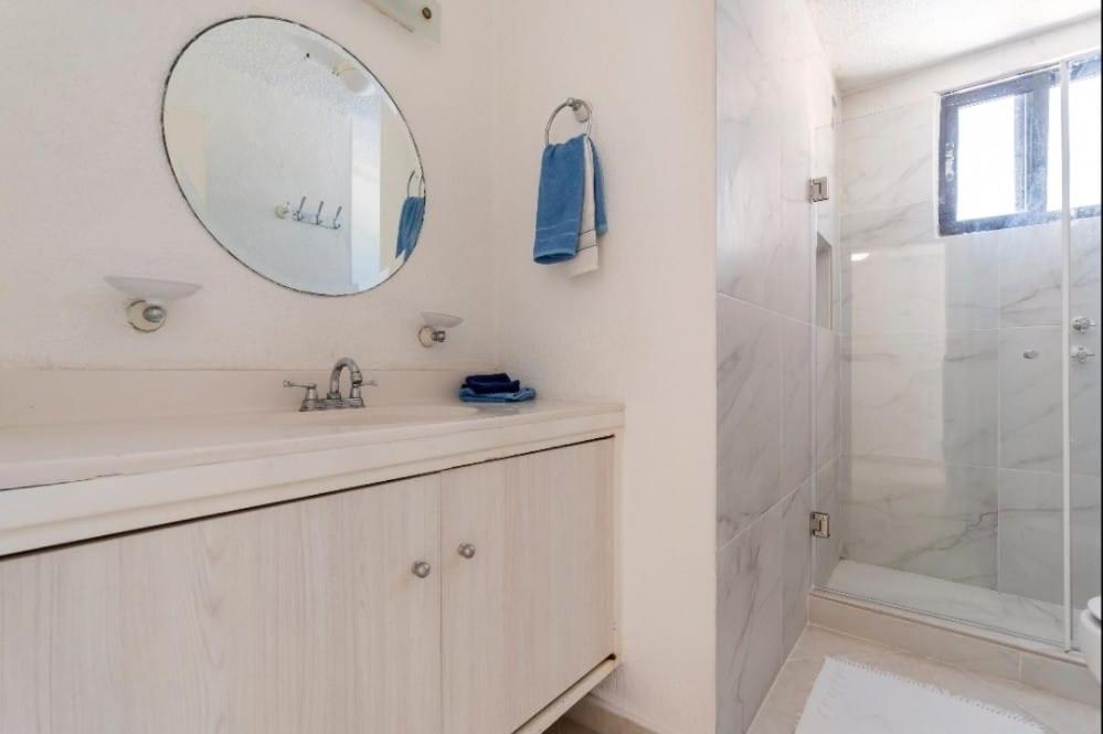 Ocean view front beach villa - 3