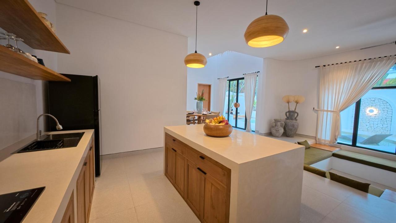 Miko Villa Seminyak - 3