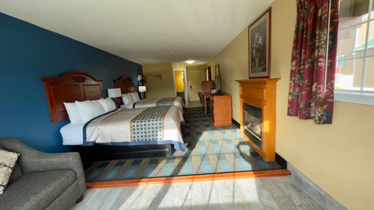 Swiss Chalets Village Inn — photo 16