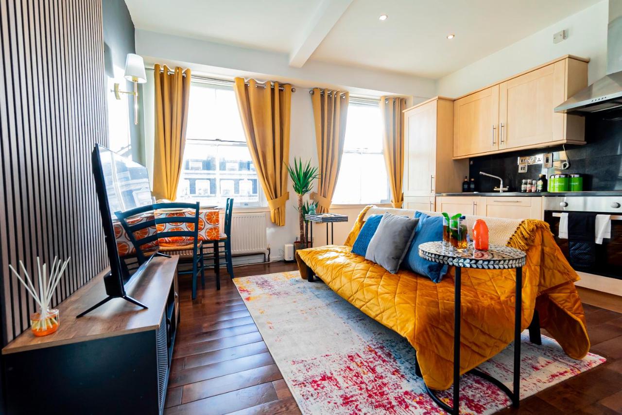 Chic 2 Bedrooms 2 Bathrooms at Kensington - 4