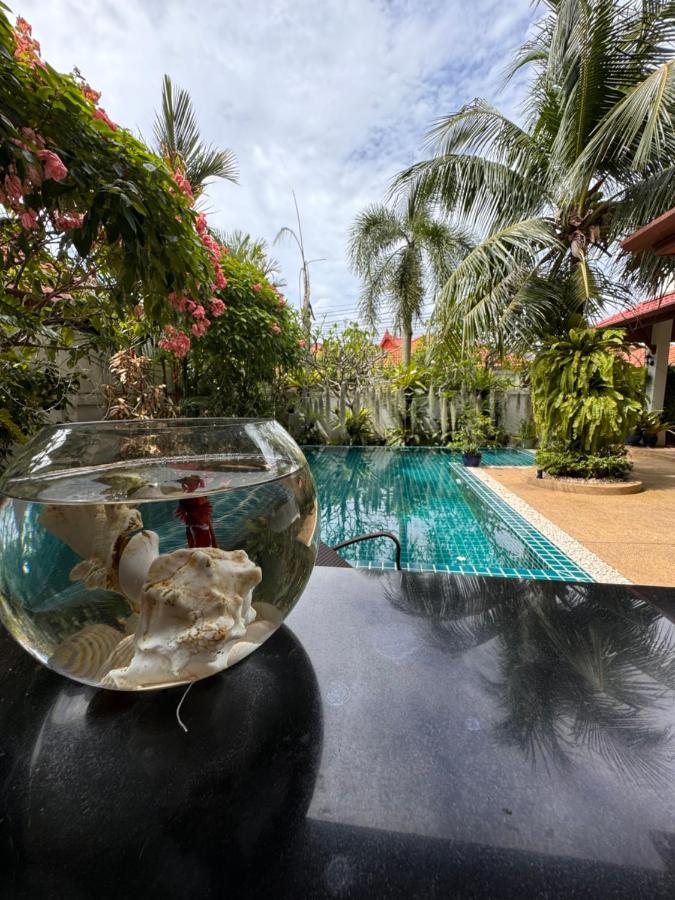 Villa on Panwa with 2 house keepers