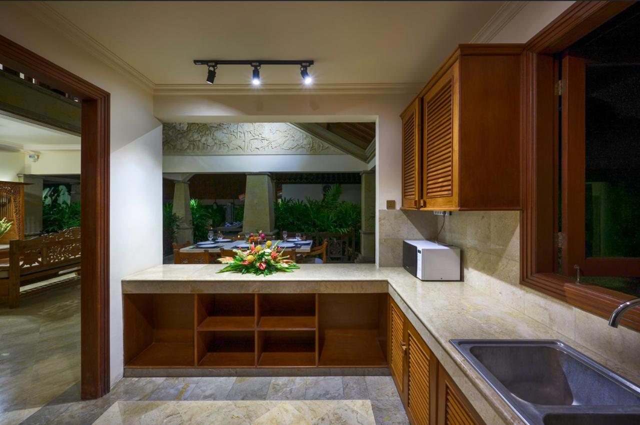 Villa Deh Simba at Oberoi - 3