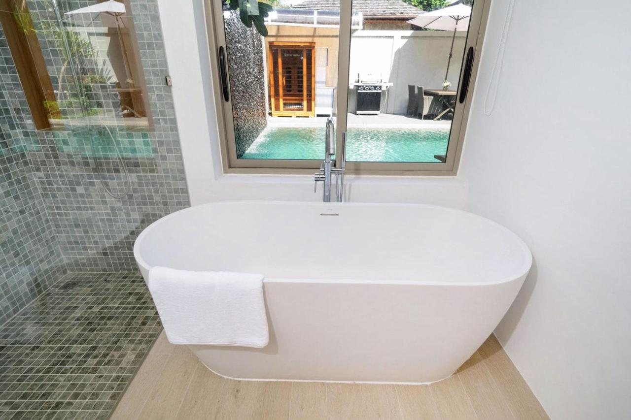 Villa private swimming pool and garden - 2