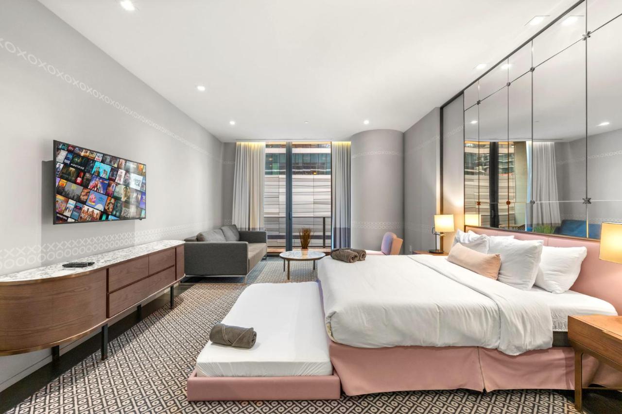 Luxury King Suite W City view at SLS Brickell