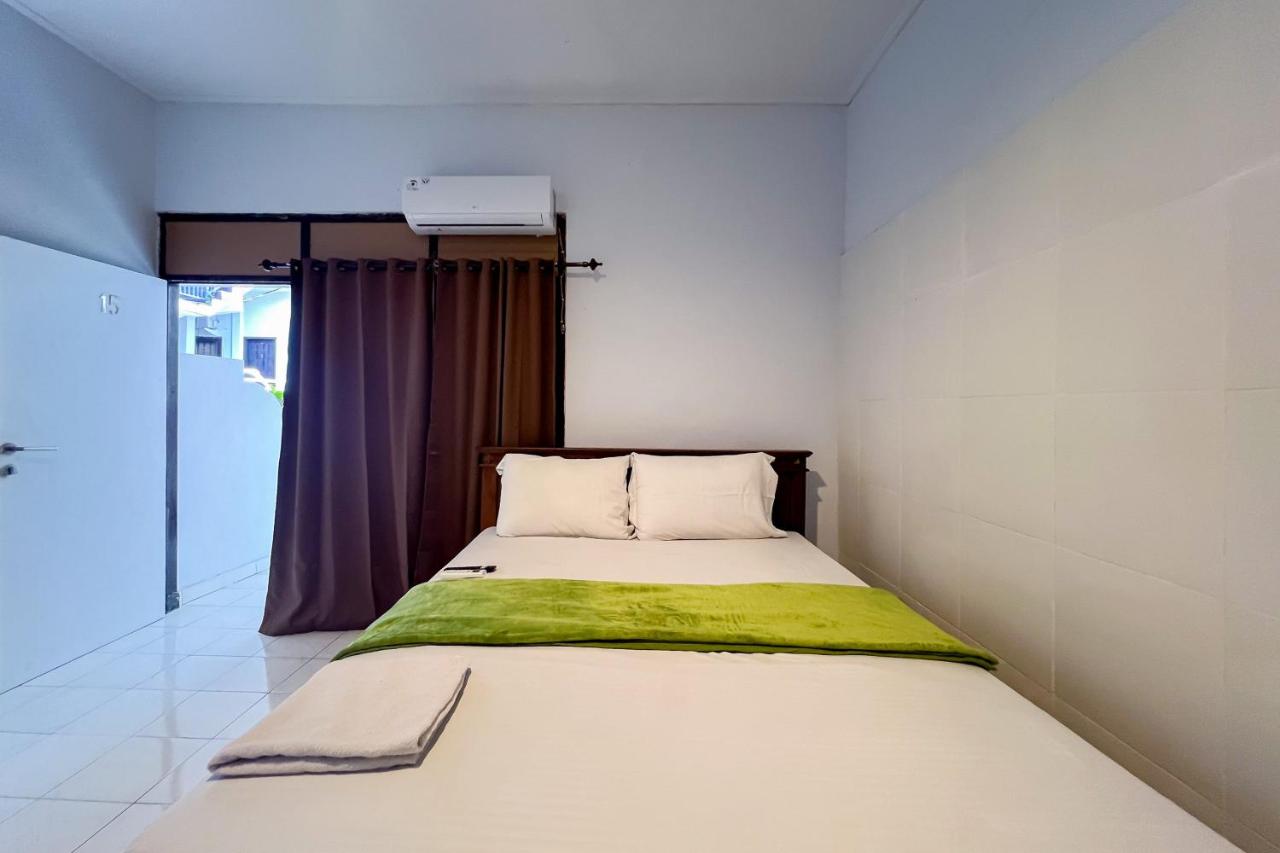 SN Guest House Near Trans Studio Mall - 2