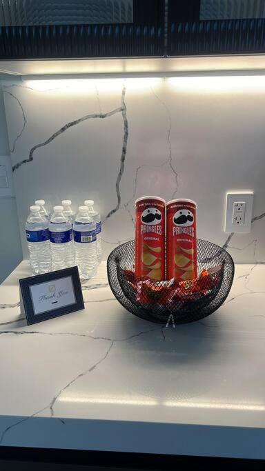 Stylish Oasis in Design District, Near Wynwood - 3