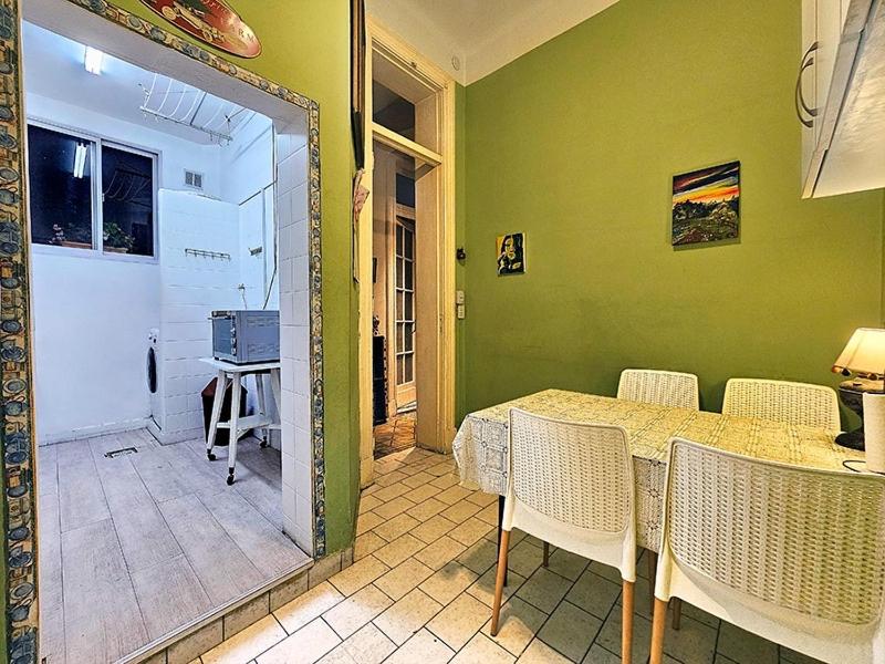 Comodo piso en Buenos Aires centro, cerca de importantes avenidas centros gastronomicos y plaza Houssey, - 4