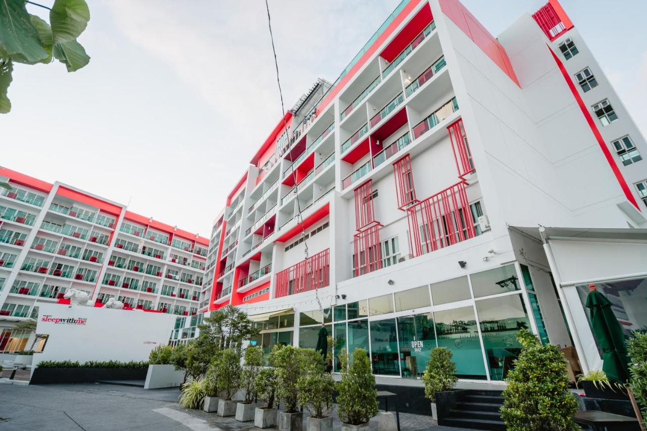 โรงแรมสลีพ วิธ มี ดีไซน์ โฮเทล แอท ป่าตอง (Sleep With Me Hotel Design Hotel At Pa Tong)