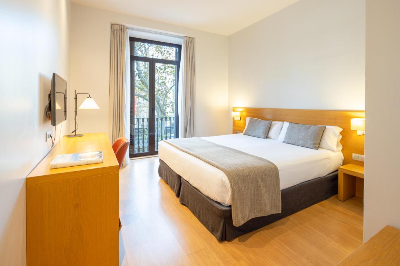 Arc La Rambla in Barcelona - Experience the Rhythm of Barcelona – Right Outside Your Door.
