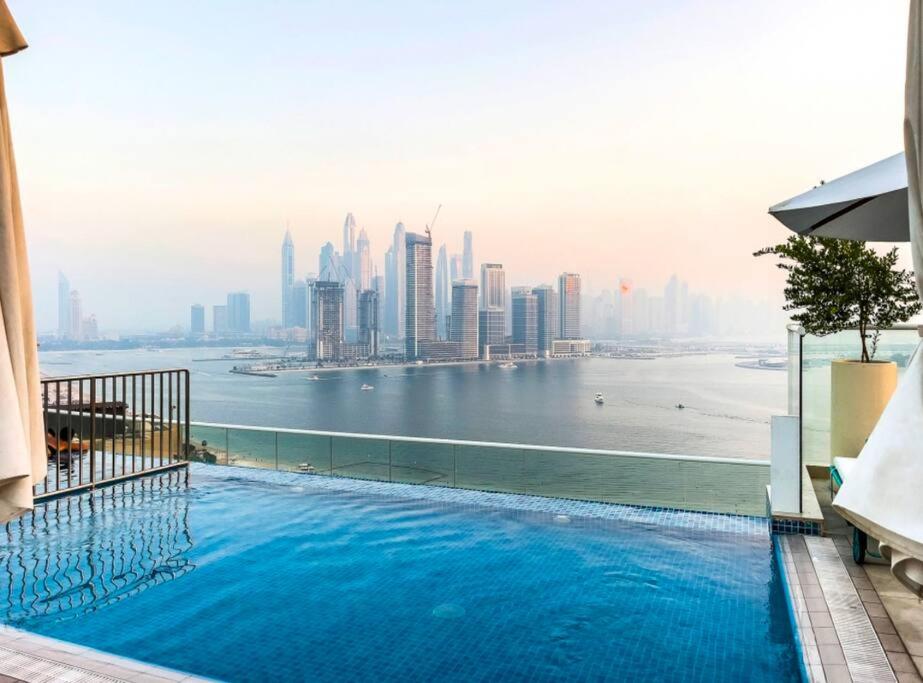 1 BR Rooftop Infinity Pool & Padel court - 4