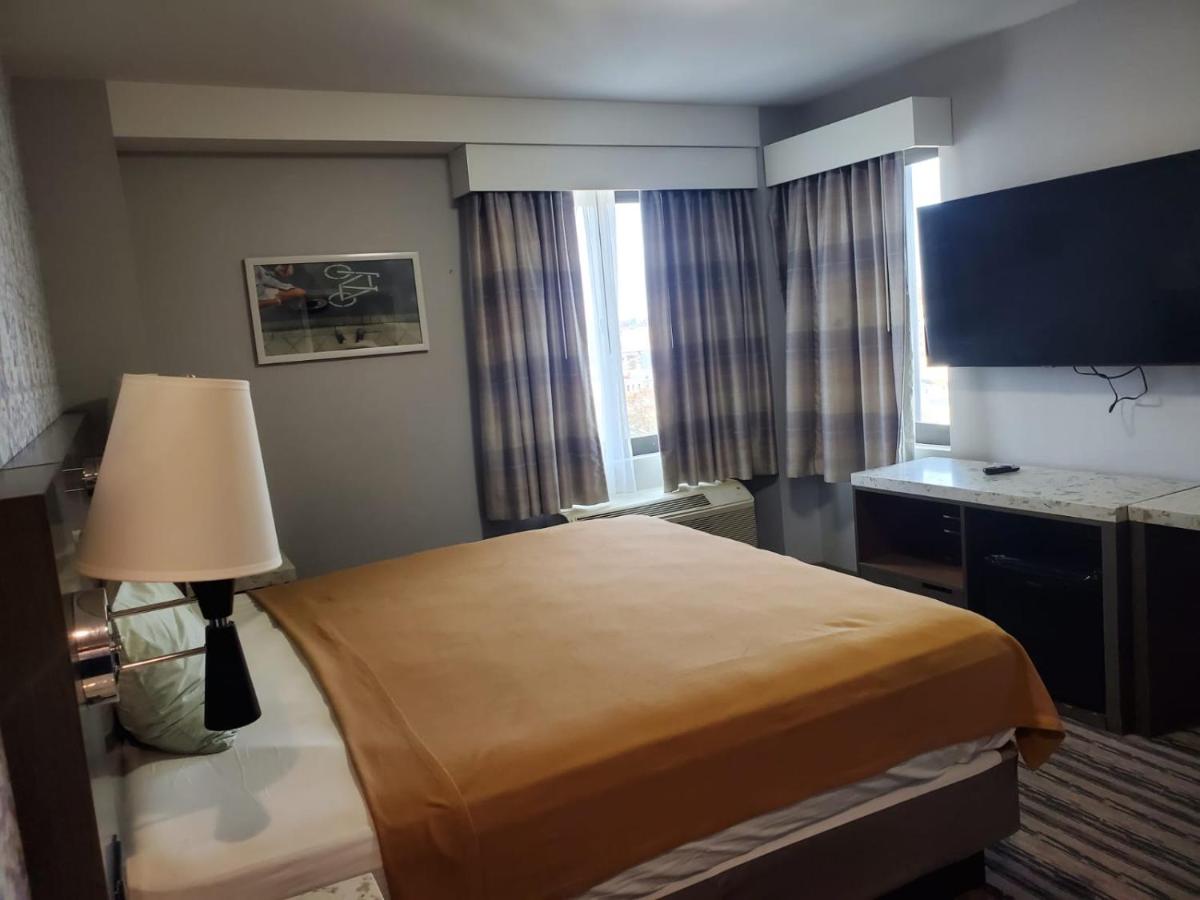 The Essence Hotel at JFK — photo 5
