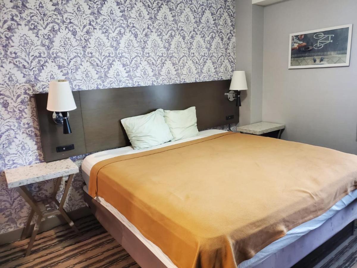 The Essence Hotel at JFK — photo 13