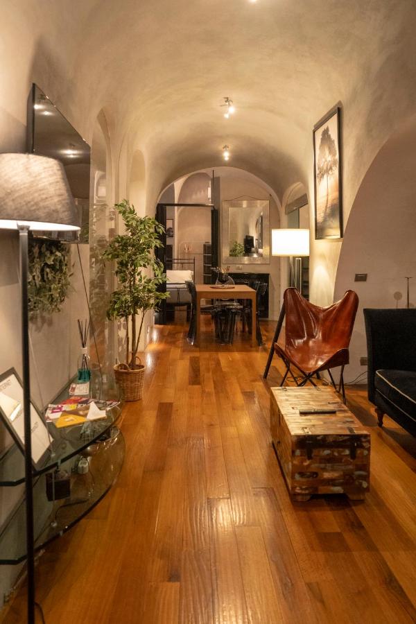 Domus Ciancaleoni - Colosseum - Rione Monti