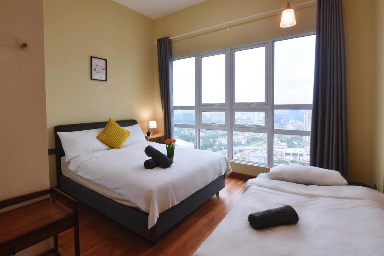 Cozy 1BR Suite at TriTower Steps to JB CIQ - 2