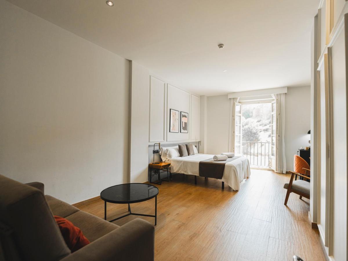 Alcazaba Premium Hotel - 4