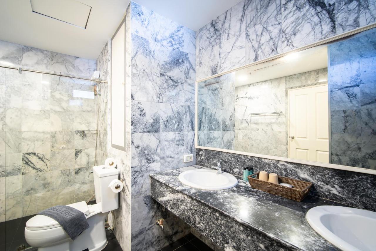 Patong tower Superior Seaview 4BR-2102 - 4