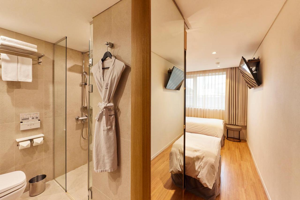 Hotel Uri& - 3