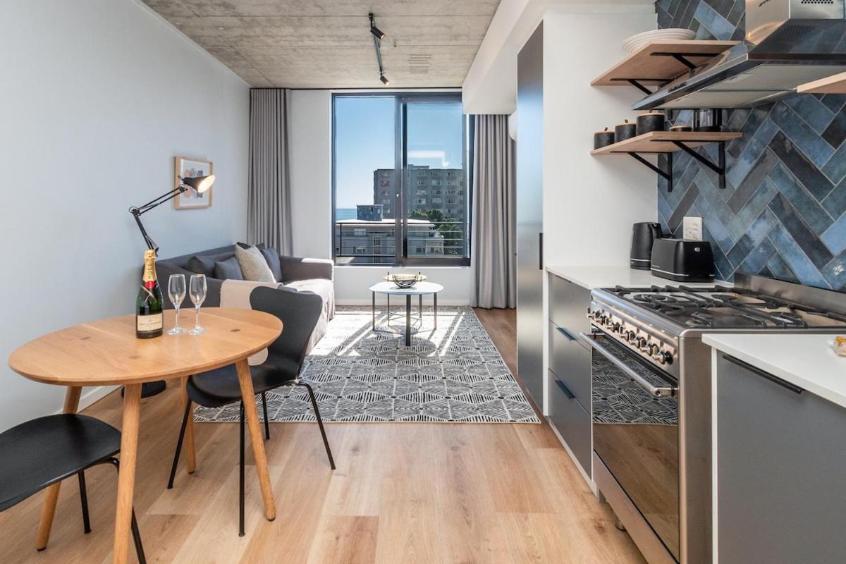 Cosy Oasis in the heart of Sea Point - 2