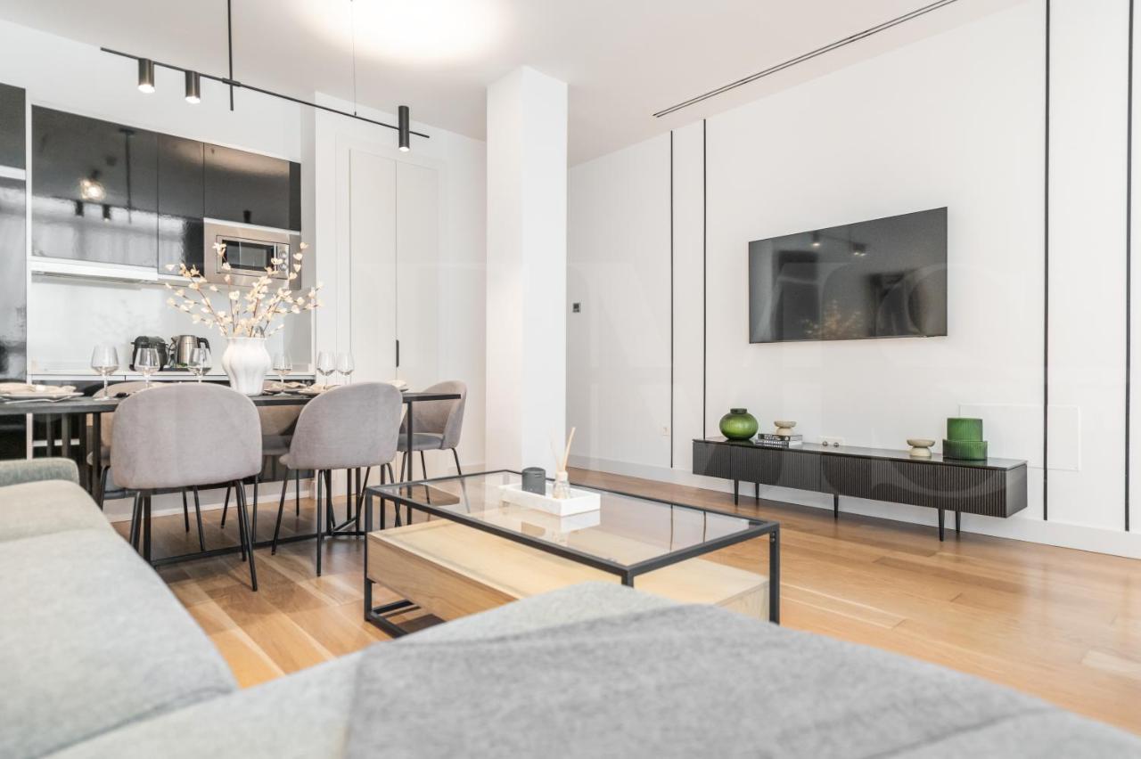 Central apartment with Picasso vibes by REMS - 5