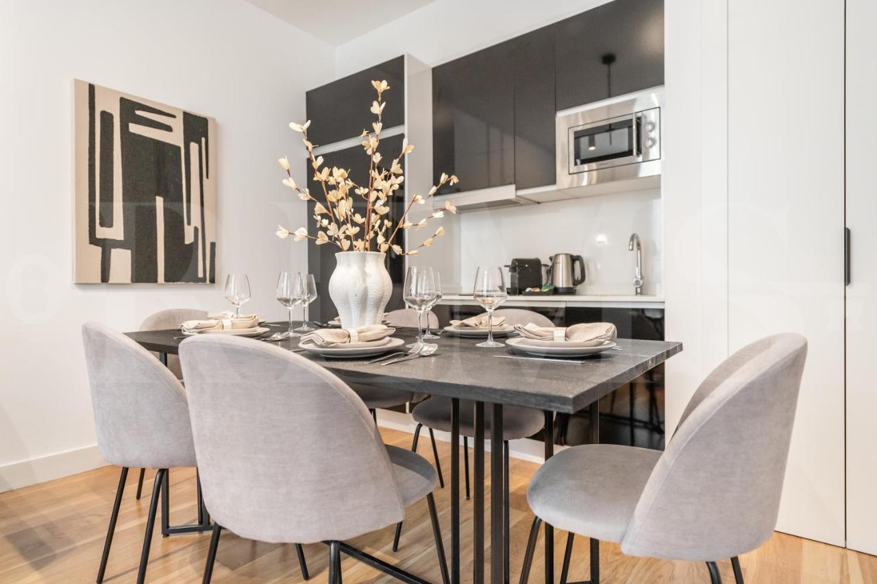 Central apartment with Picasso vibes by REMS - 4