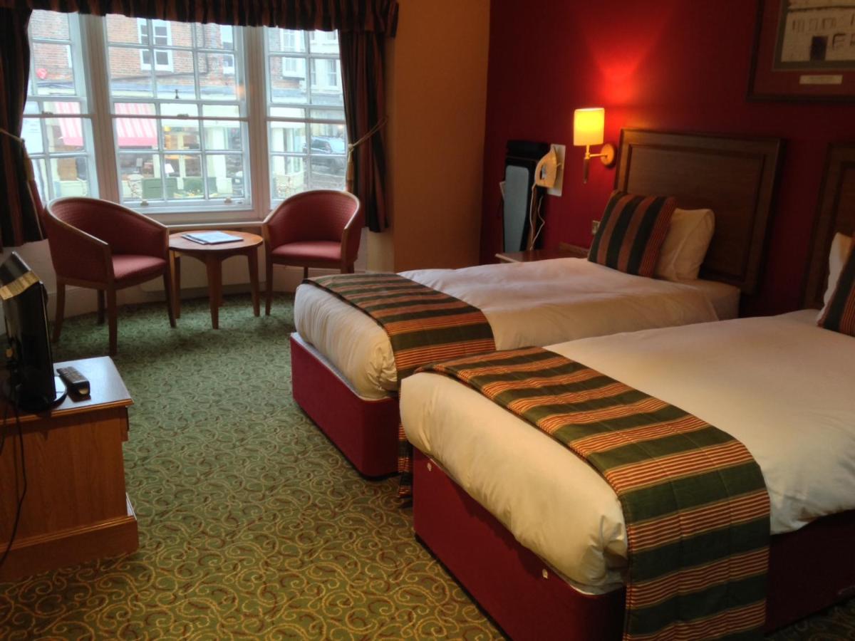 The Catherine Wheel- a JD Wetherspoon Hotel - Laterooms
