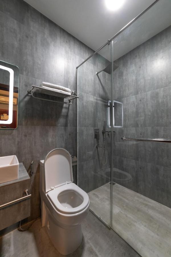 Dhiffushi Tourist Hotel - 3