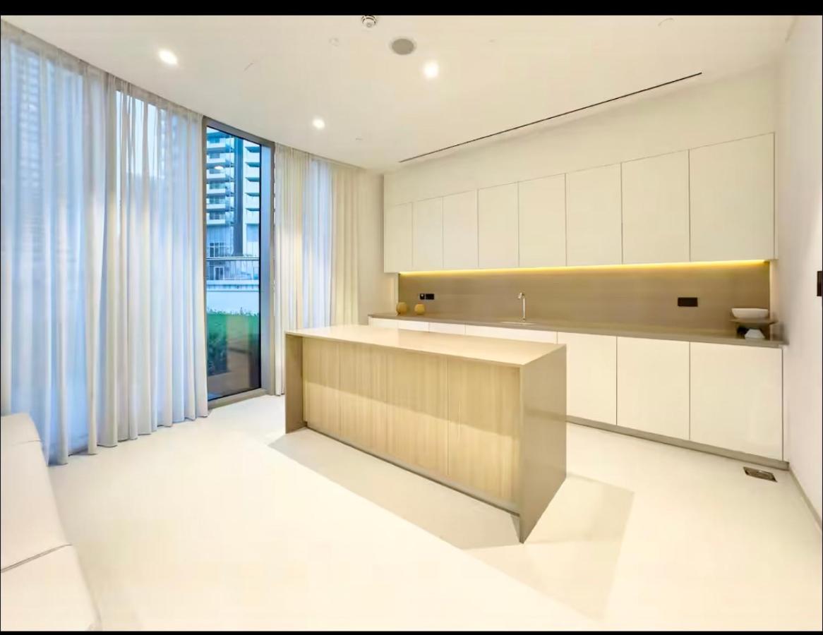 New 2 Bedroom apartment overlooking Burj Khalifa and fountain view in downtown - 3