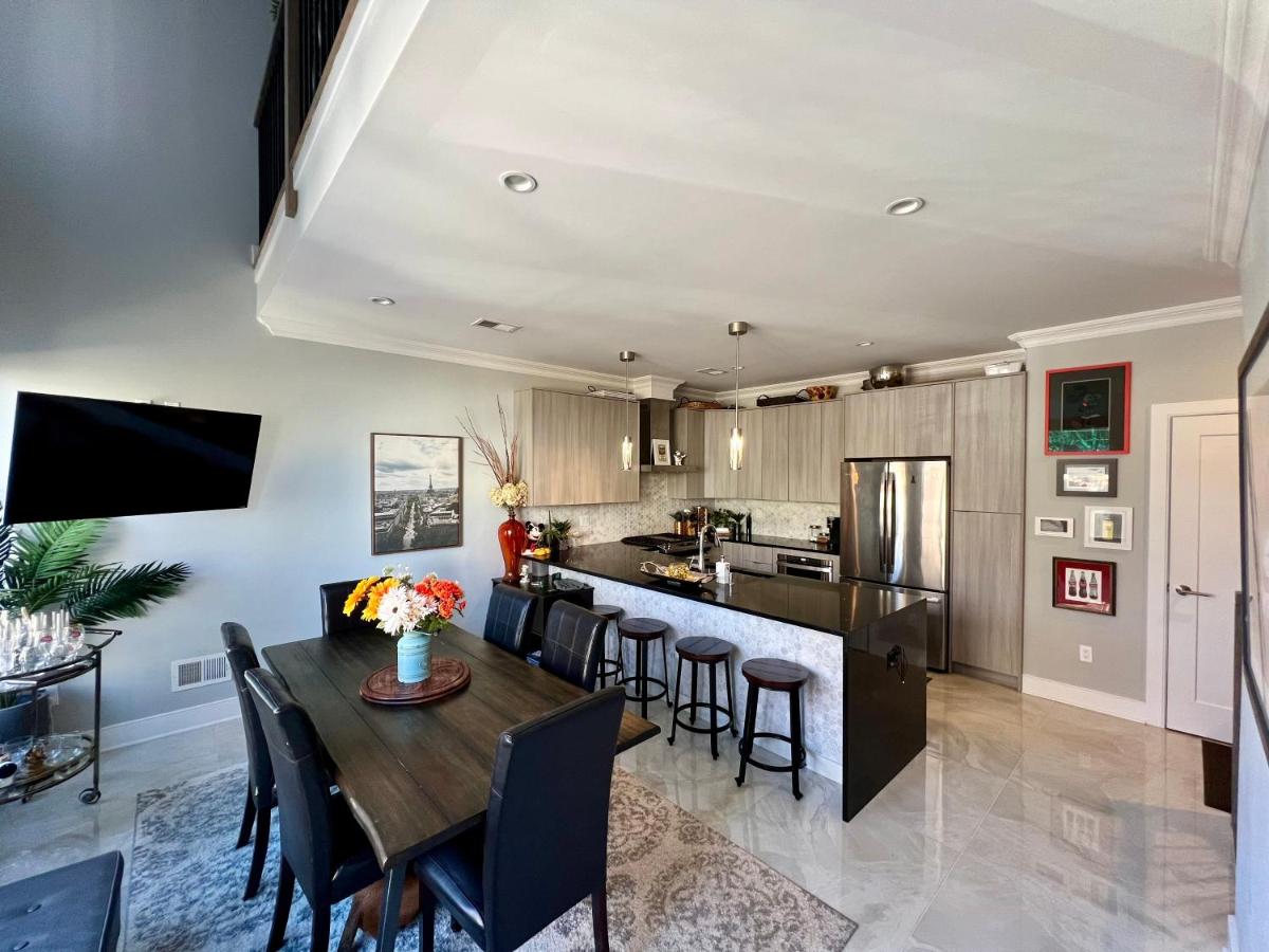 Charles Peak Condo - JC Heights - 4